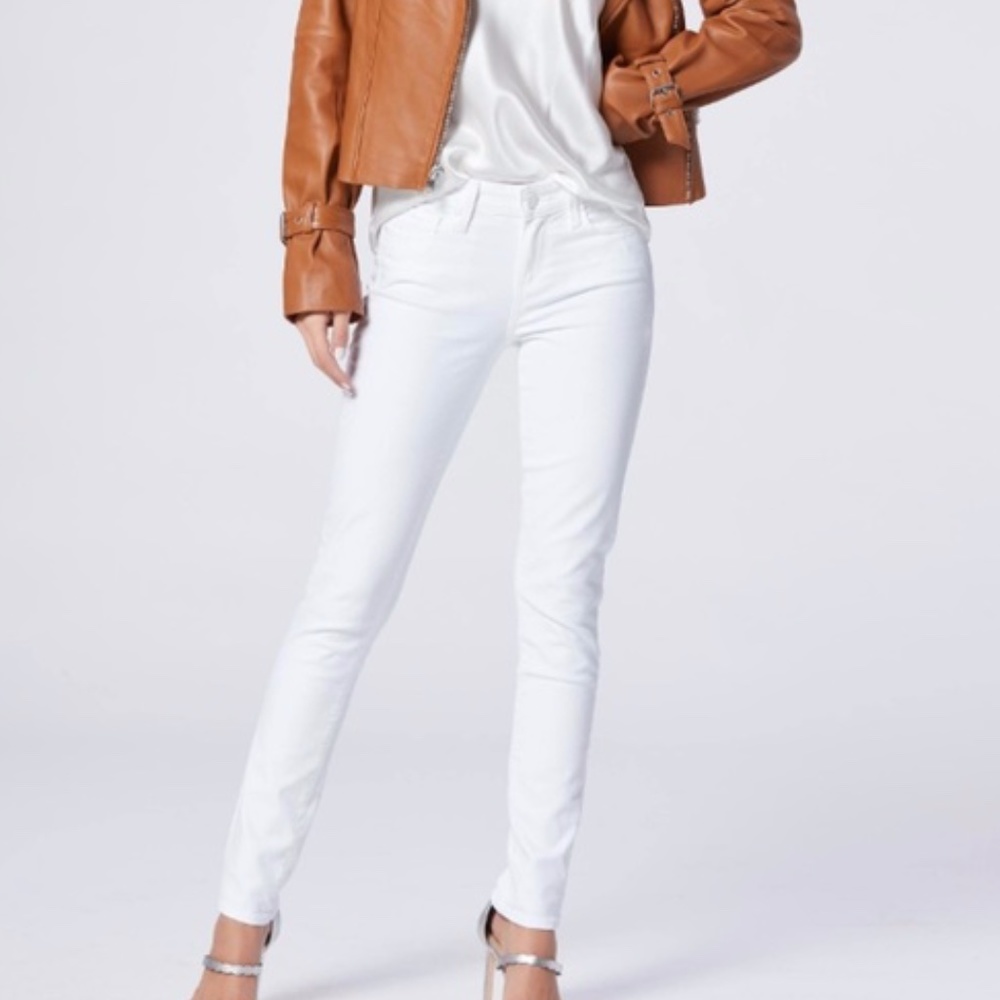 Paige Skyline Angle Peg White Jeans